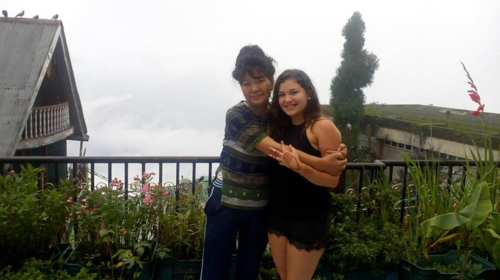 Backpackers Hub Hostel Darjeeling  Bagian luar foto
