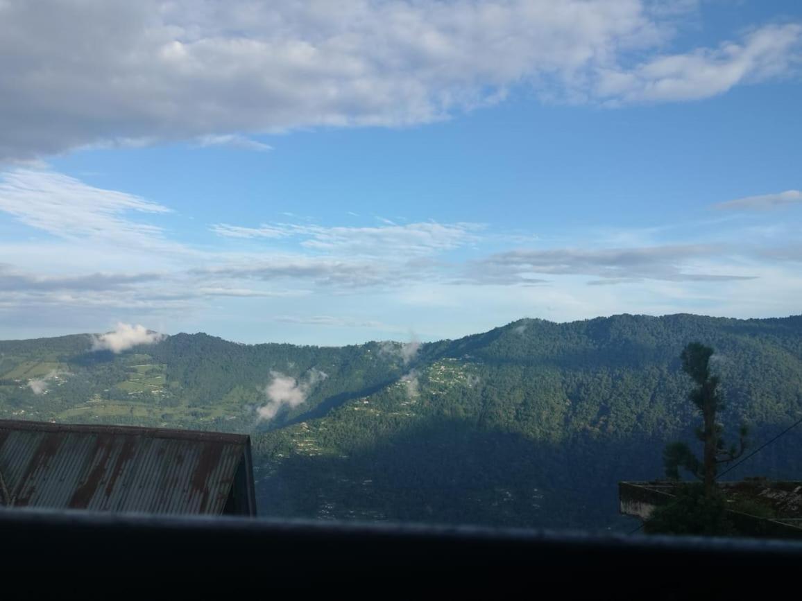 Backpackers Hub Hostel Darjeeling  Bagian luar foto