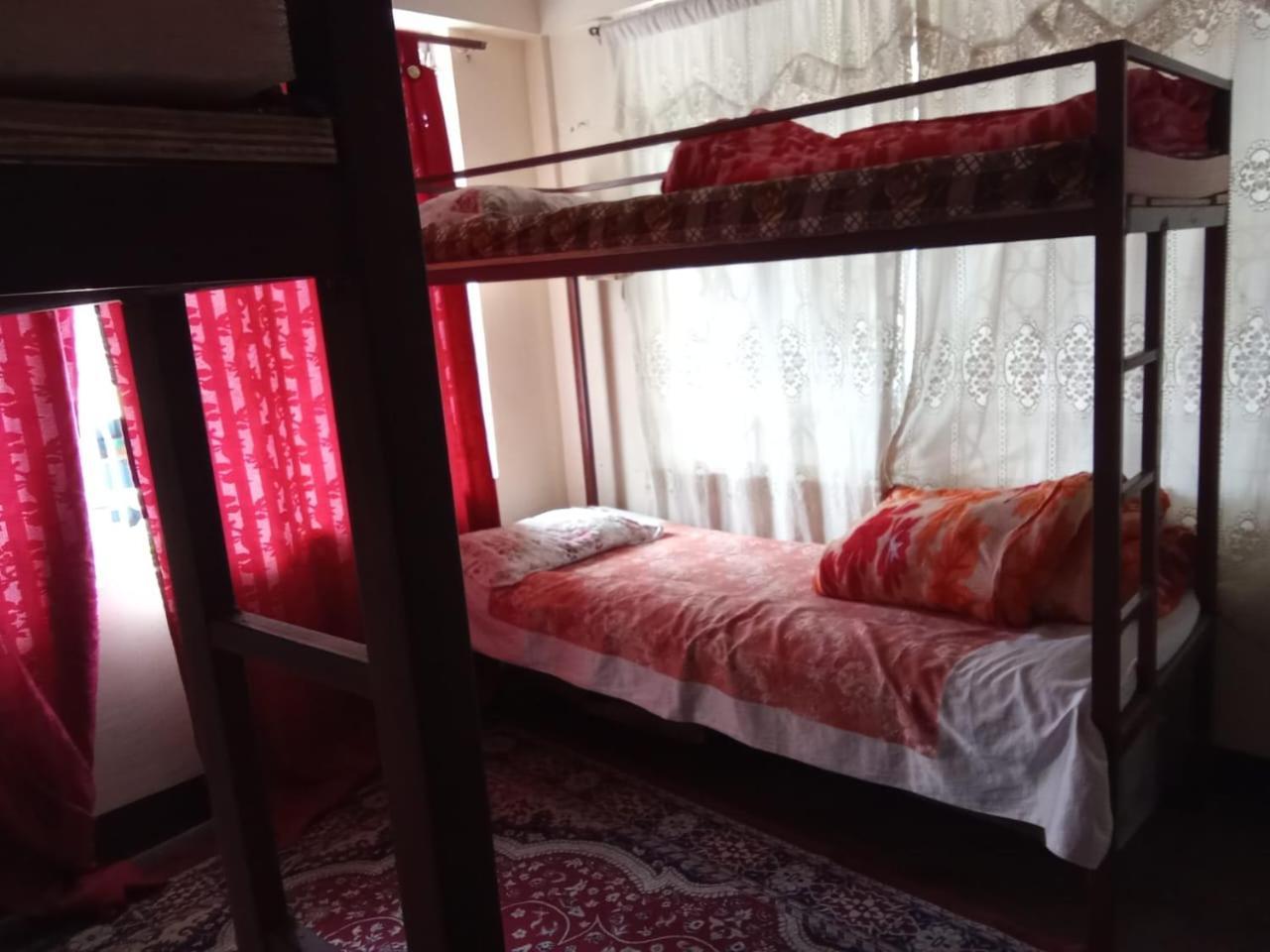 Backpackers Hub Hostel Darjeeling  Bagian luar foto