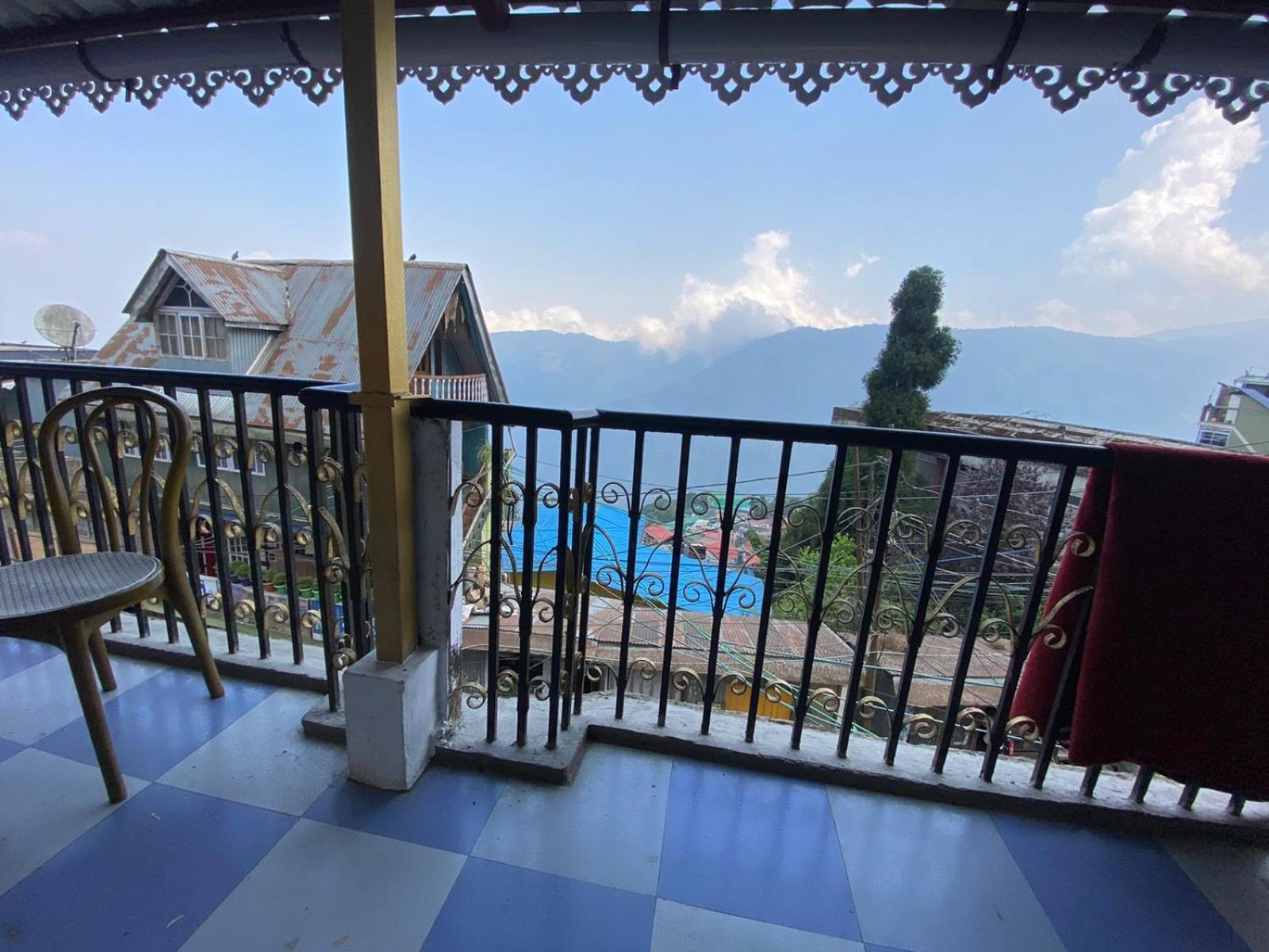 Backpackers Hub Hostel Darjeeling  Bagian luar foto