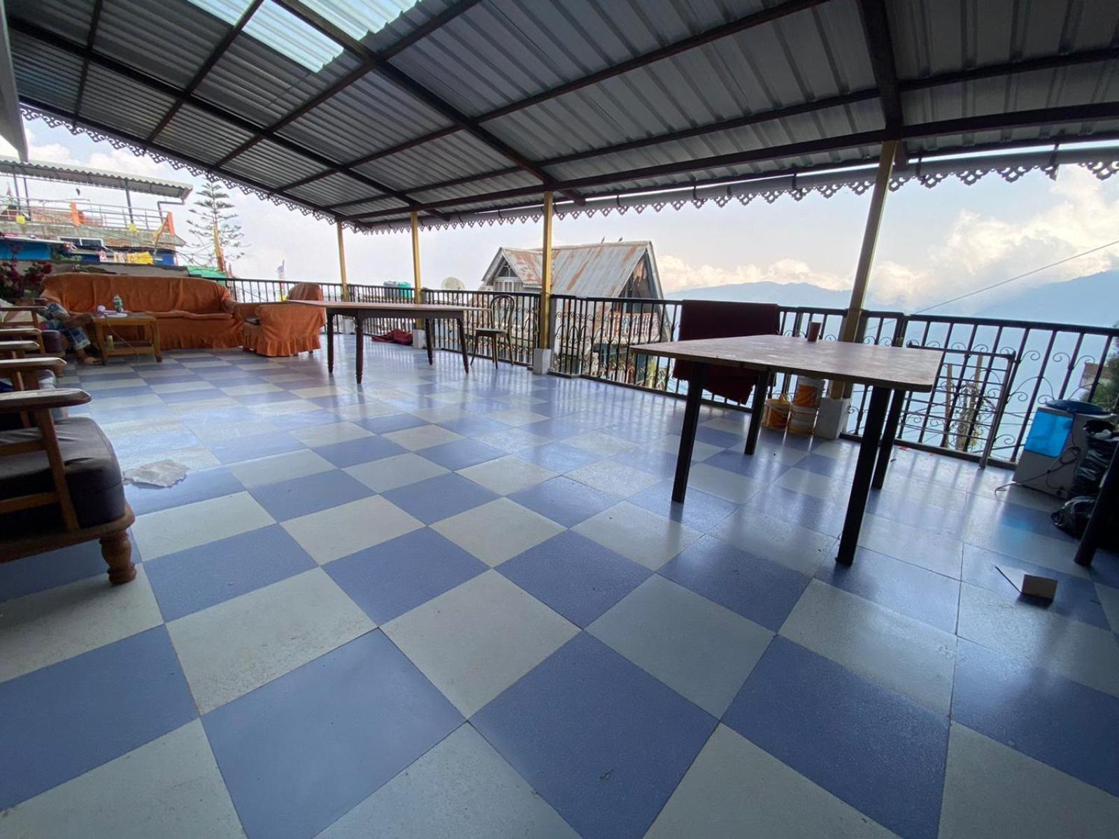 Backpackers Hub Hostel Darjeeling  Bagian luar foto