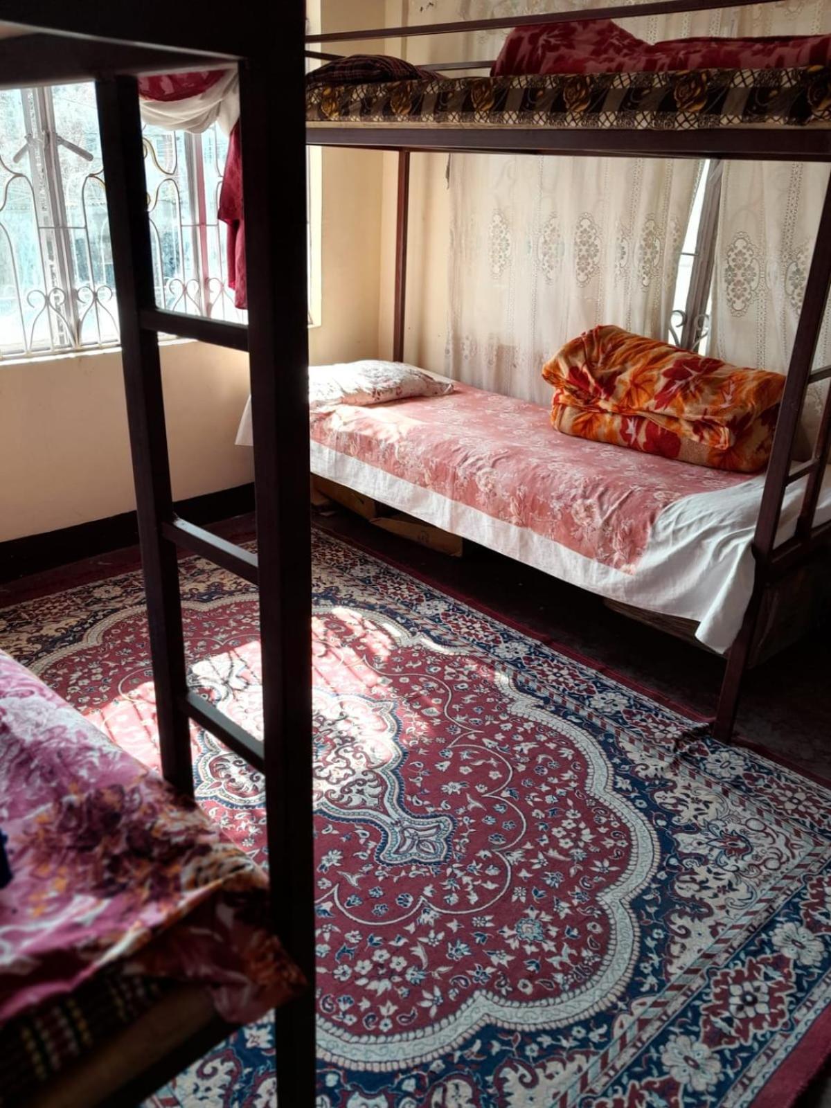 Backpackers Hub Hostel Darjeeling  Bagian luar foto